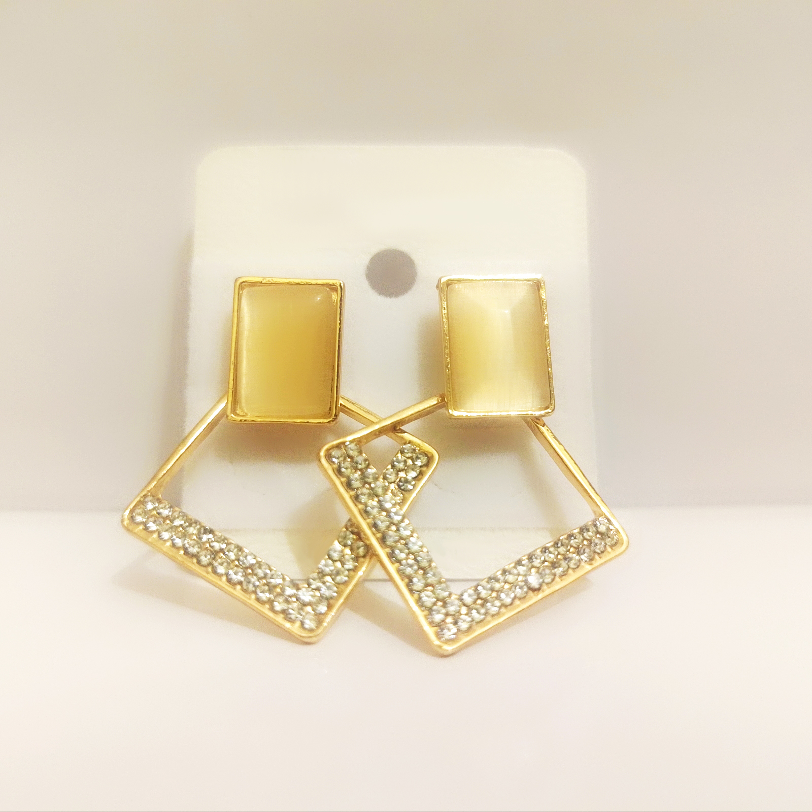 Modern Muse Geometric Earrings: Cat's Eye and Crystal Rhombus Drops - Image 3