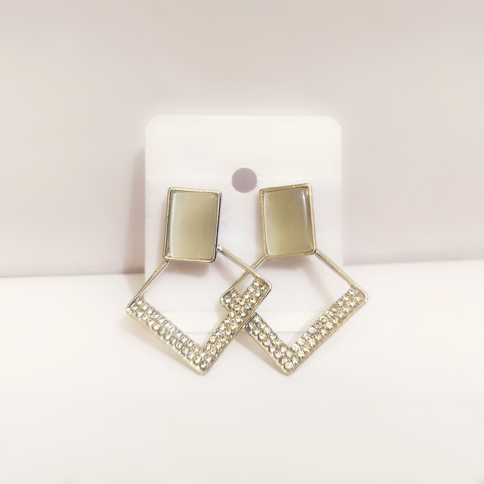 Modern Muse Geometric Earrings: Cat's Eye and Crystal Rhombus Drops - Image 6