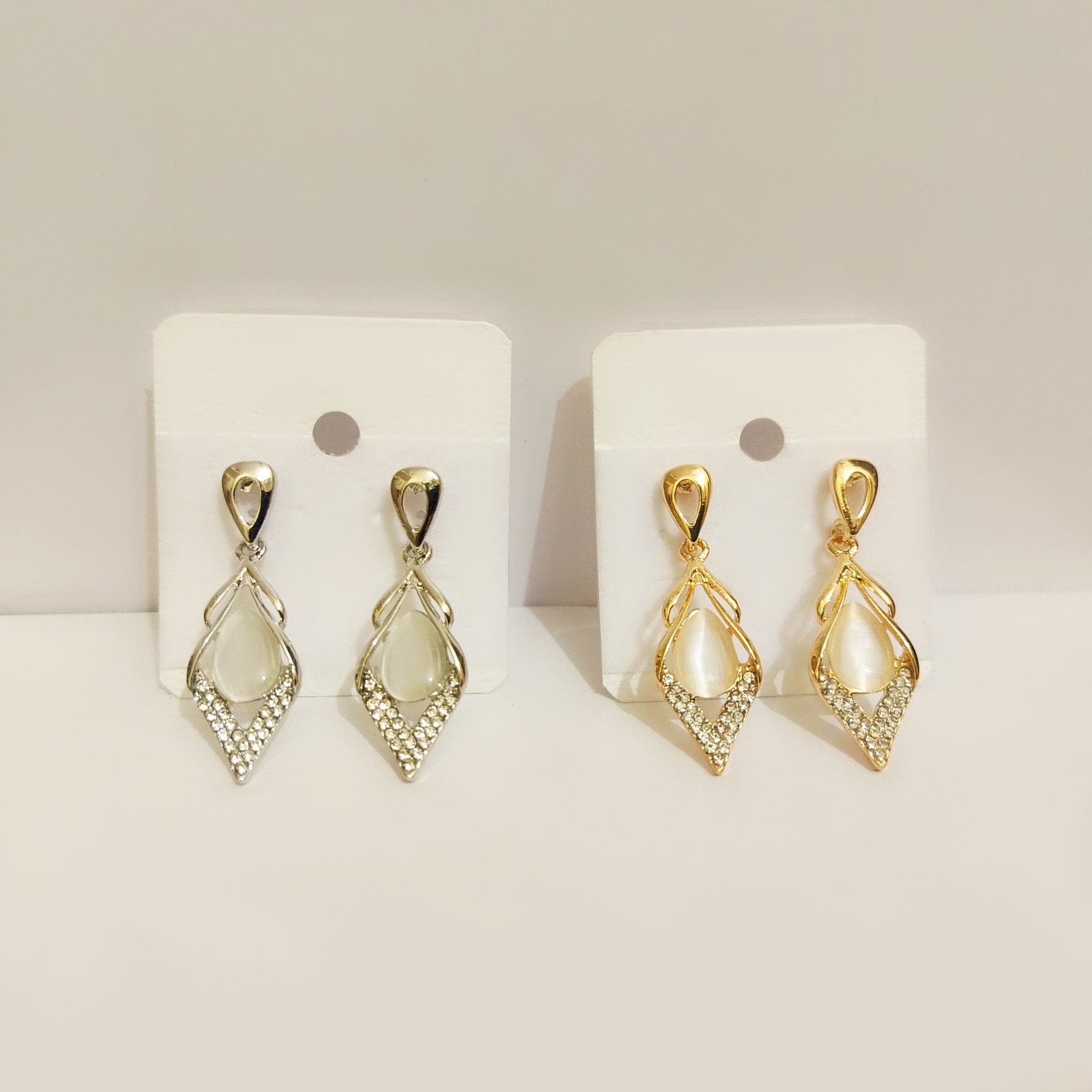 Luxury Silver-Tone Teardrop Pearl & Rhinestone Earrings - Image 3